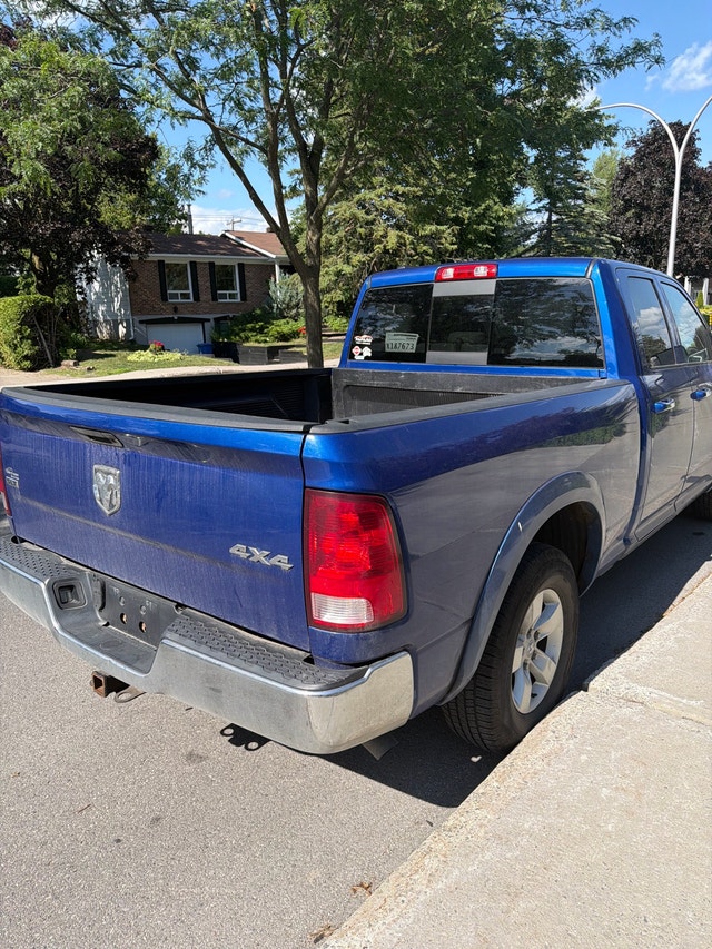 2015 Dodge Ram 1500 EcoDiesel SLT Quad Cab 4x4 — 189,000 km — photo 3