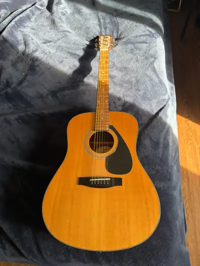 Yamaha F325D Acoustic Guitar – Great Condition, View more