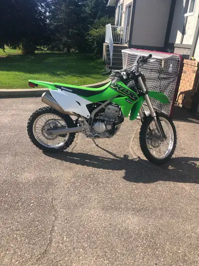 2021 300KLX new condition has only driven 4 times.