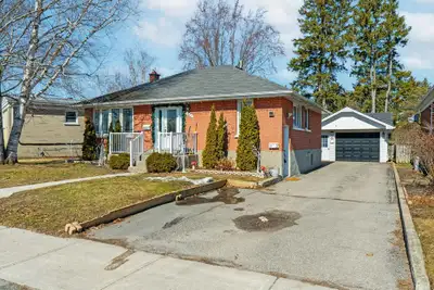 Welcome to the main floor unit of a legal 2-unit house in a quiet, established, family-friendly sout...