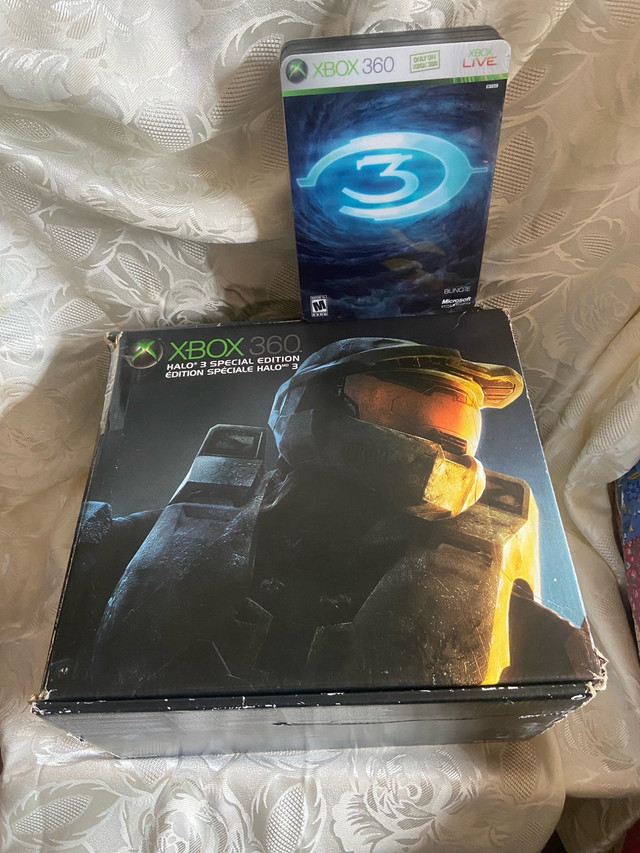 Xbox 360 Halo Special Edition console -complete in XBOX 360 in St. John's