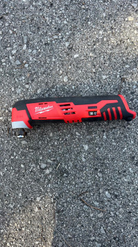 Milwaukee m12 multitool and batteries xc4.0 and cp 3.0