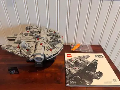 Lego Star Wars 75375 millenium falcon complet avec instructions, View more