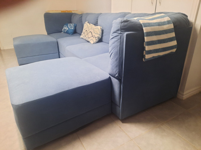 Moving sale - modular couch & ottomans in Couches & Futons in Kitchener / Waterloo - Image 3