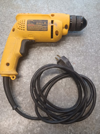 DeWalt 3/8” Variable Speed Reversible Drill: excellent condition