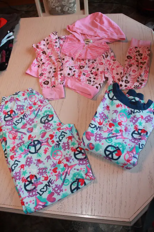 6 piece lot Size 14 girls  all 6 pieces for $12 in Kids & Youth in Oshawa / Durham Region - Image 2