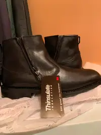 New - Men’s Boots  Size 9 D