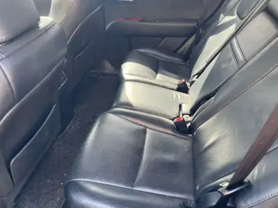 Clean title - Low km Car drives and runs very smooth ******safety is included ****** New air filter...