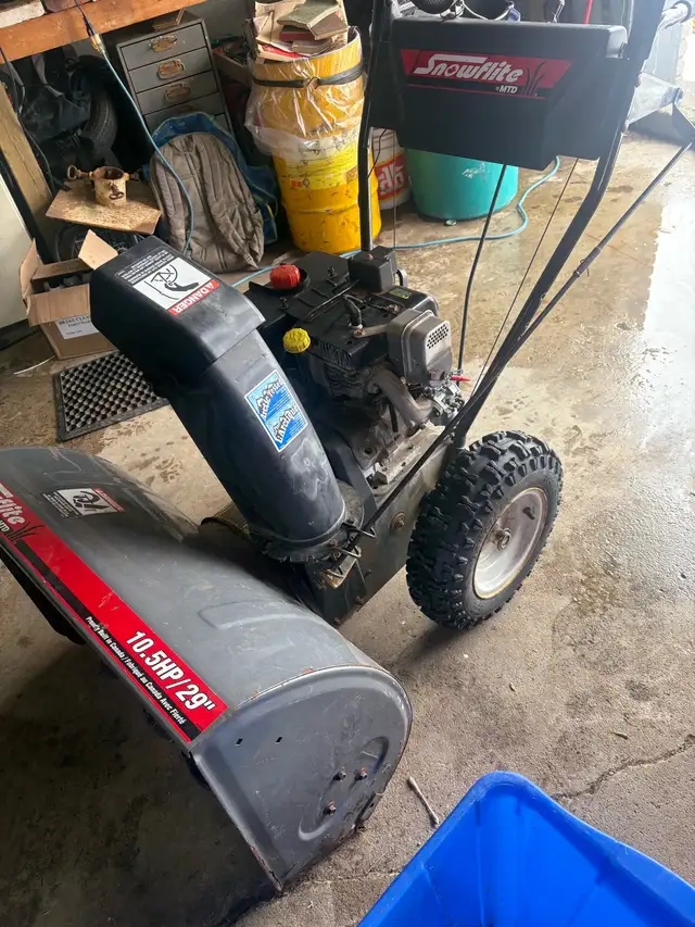 snowblower in Snowblowers in Oakville / Halton Region - Image 4