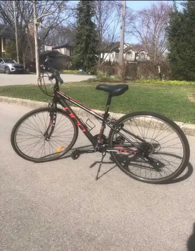 DCO Downtown 700 bike - Like New, View more