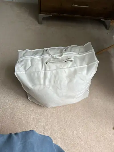 A queen size duvet for the winter.