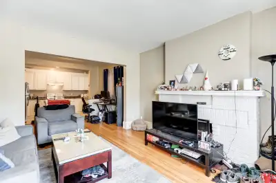 AVENUE ROAD & EGLINTON AVE WEST ~$2400 PLUS HYDRO ~ MOVE IN JUNE
