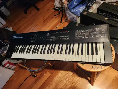 SUPERB Roland D-10 W/Hard Case! FREE SHIPPING!, View more