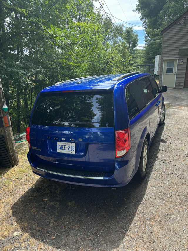 FOR SALE: 2019 Dodge Grand Caravan in Cars & Trucks in Sudbury - Image 3
