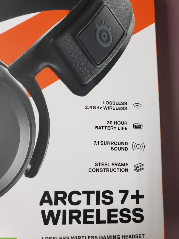 Steelseries - Arctis 7+ Wireless in Speakers, Headsets & Mics in Cole Harbour - Image 2