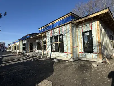 Un logement pensé pour le confort et la tranquillité Ces logements neufs ont été conçus pour accueil...