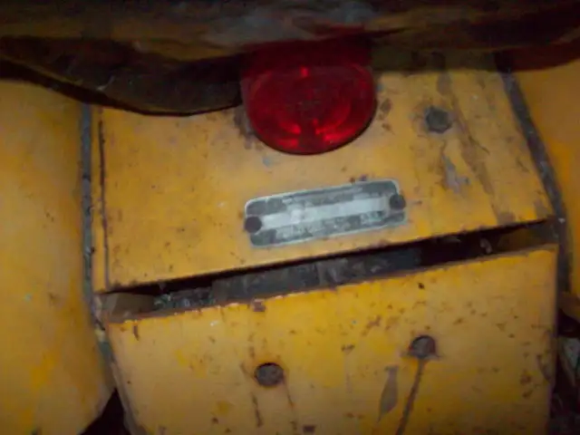 Vintage 1970's Sears Riding Lawn tractor / Snowblower Attachment in Snowblowers in Trenton - Image 7