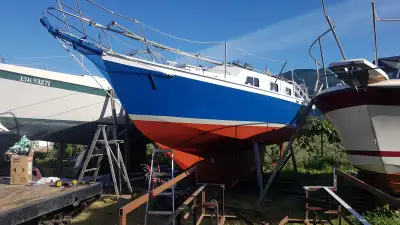 Horizon 30 steel sail boat like new rebuilt, Yanmar 20 HP diesel , Instruments, Radar, with Raadar a...