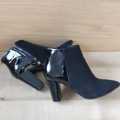 Bottillons  en cuir vernis, grandeur 7, View more