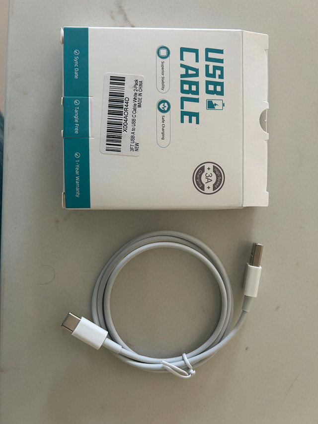 Car Carplay Cable - USB-A to USB-C Cable for iPhone in Cell Phone Accessories in Mississauga / Peel Region