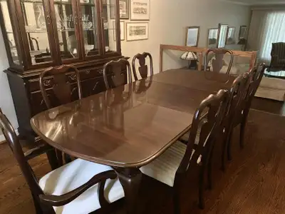 Roxton Temple Stuart Dining Room Table and 8 Chairs, View more