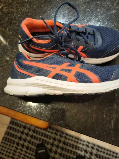 ASICS runners, 6, View more
