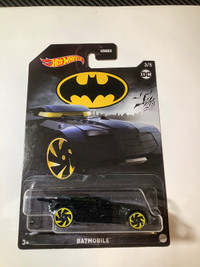 Hot Wheels Batman Batmobile DC Comics Diecast superhero car