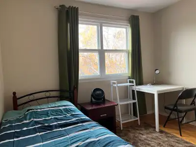 Room Fo Rent