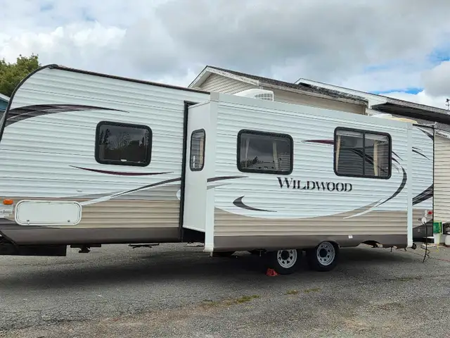 2015 WILDWOOD 28 DBUD BUNK MODEL in Travel Trailers & Campers in Bedford - Image 3
