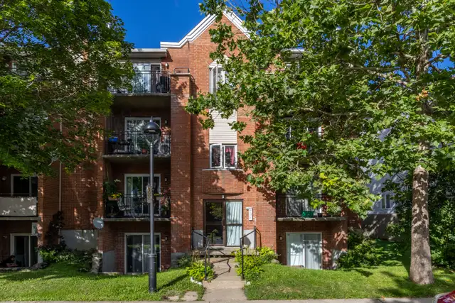 Condo in Riviere-Des-Prairies (Highway 25)