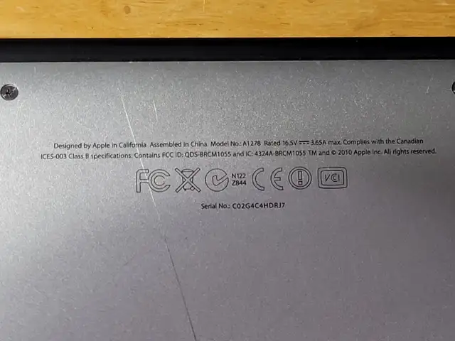 Macbook Pro 2011 - few keys not responding/battery no charge628643610693141226