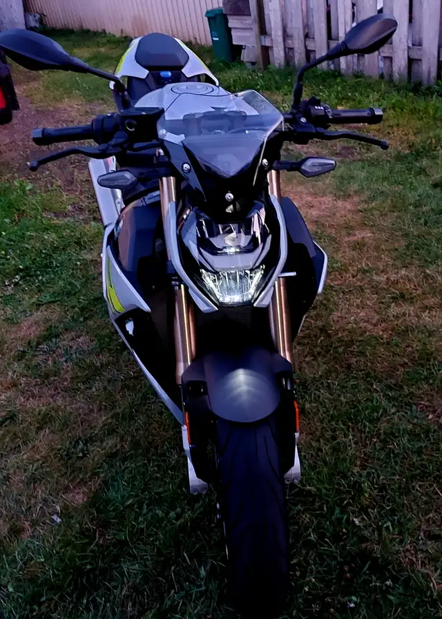 2022 BMW S1000R, 12500KM, IMPECCABLE, A1,  FULL OPTIONS in Other in Québec City - Image 10