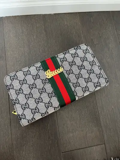 Replica Gucci Wallet , View more