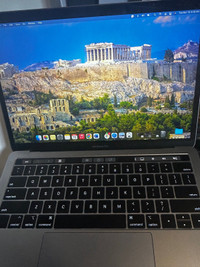 MacBook Pro 2019 WITH TOUCH BAR