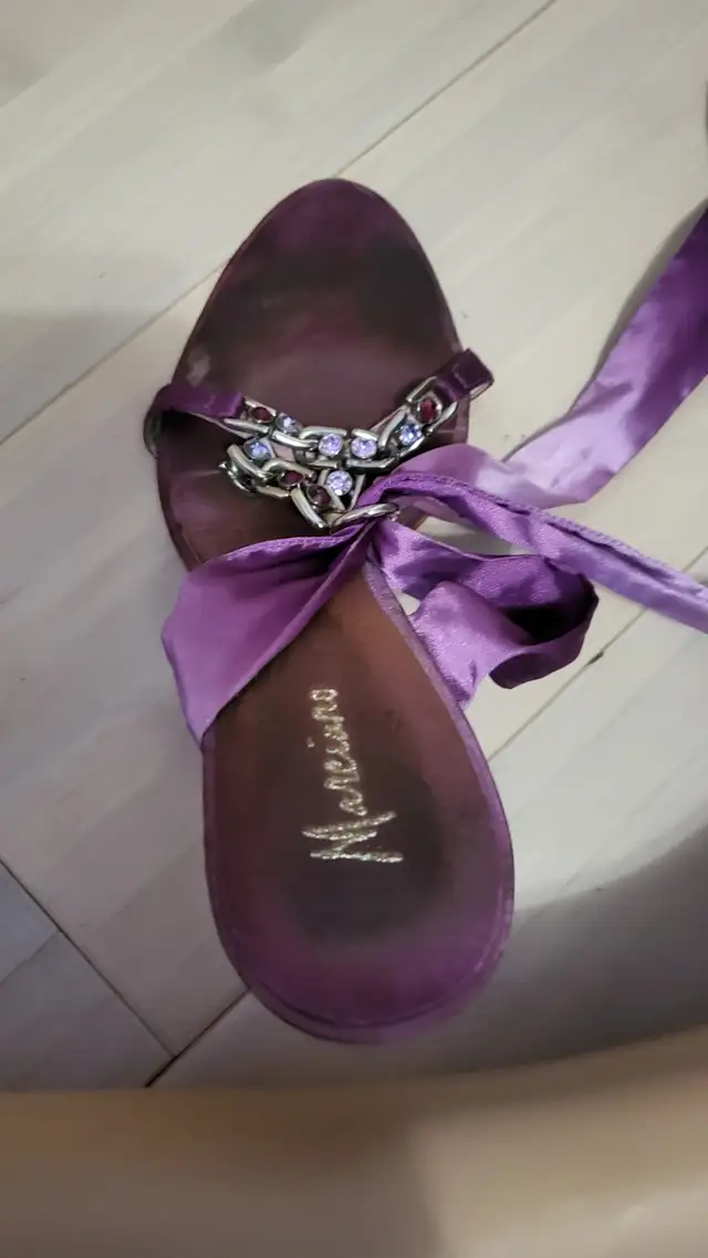3x High heels size 8 lot marciano in Women's - Shoes in Edmonton - Image 7