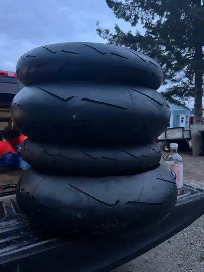 New Pirelli Diablo Super corsa dot tires rear 180/60/17 front 120/70/17 & 200/60/17 Call or Text : 4...