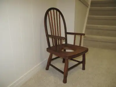 ANTIQUE CHILD"S TRAINING POTTY CHAIR cute as a plant holder/plant stand, teddy bear chair ,potty tra...