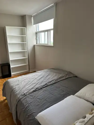 Daily Private Room For Rent in Downtown