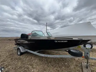 Princecraft Hudson DLX 2014 – 150 HP – Prêt pour la saison Superbe Princecraft Hudson DLX 19 pieds e...