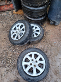 hyundai accent 14 inch steel wheels hubcaps 185 65 14 set $100