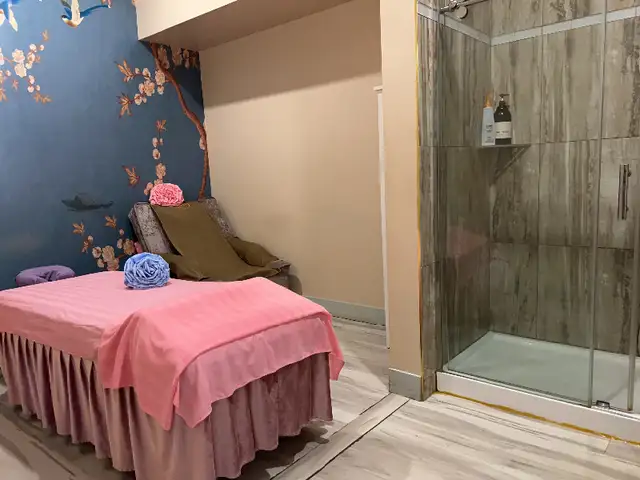 Ting Ting Massage 2 mins from WEM- Edmonton in Massage Services in Strathcona County - Image 6