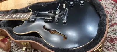 Gibson ES339 Satin Black w/micro blocks , View more