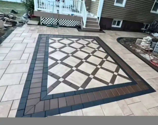 Custom Interlock Art For Flat Surfaces or Walls in Interlock, Paving & Driveways in Markham / York Region - Image 22
