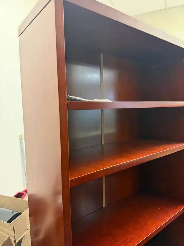 Wooden bookshelf / Storage unit / 6 shelves in Bookcases & Shelving Units in Mississauga / Peel Region - Image 4