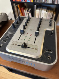 Stanton M.202 DJ Mixer