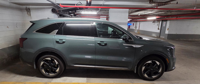 Lease Takeover *2025 Kia Sorento Hybrid EX AWD+$1,000 Incentive* in Cars & Trucks in Markham / York Region - Image 3