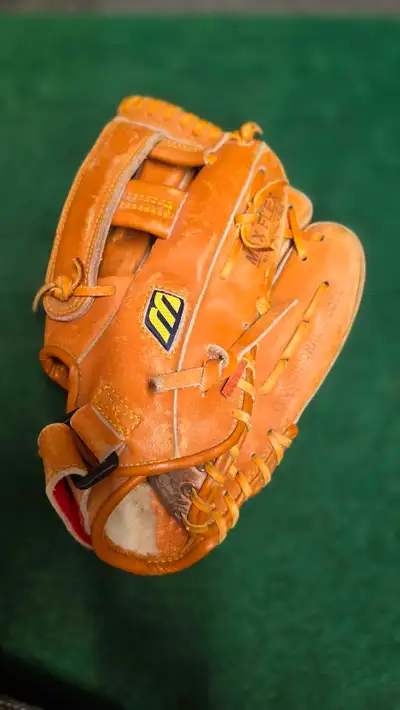 MIZUNO 11" Baseball Glove Softball Mitt , View more