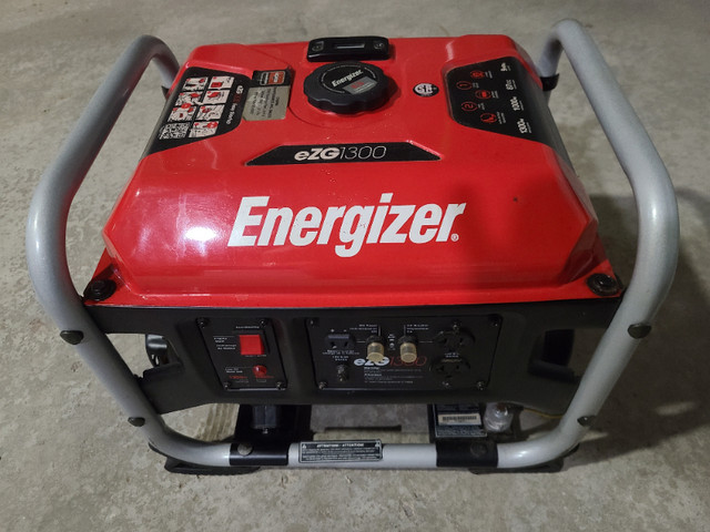 Energizer 1000 watt portable generator in Outdoor Tools & Storage in Peterborough