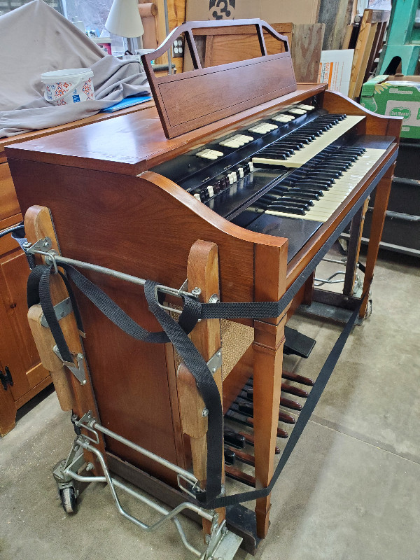 Hammond L112 Tonewheel Organ dans Pianos et claviers  à Kitchener / Waterloo - Image 2