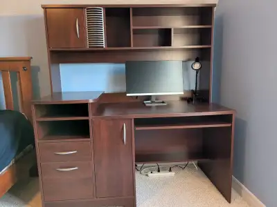 Bureau de travail Southshore en bon état, View more